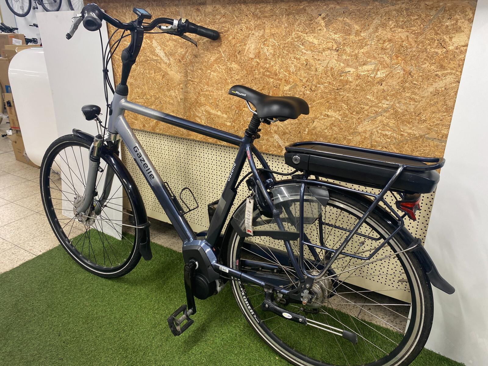 GAZELLE GRENOBLE C7 MIDDENMOTOR HERENFIETS 57 CM 7V 400WH (4)