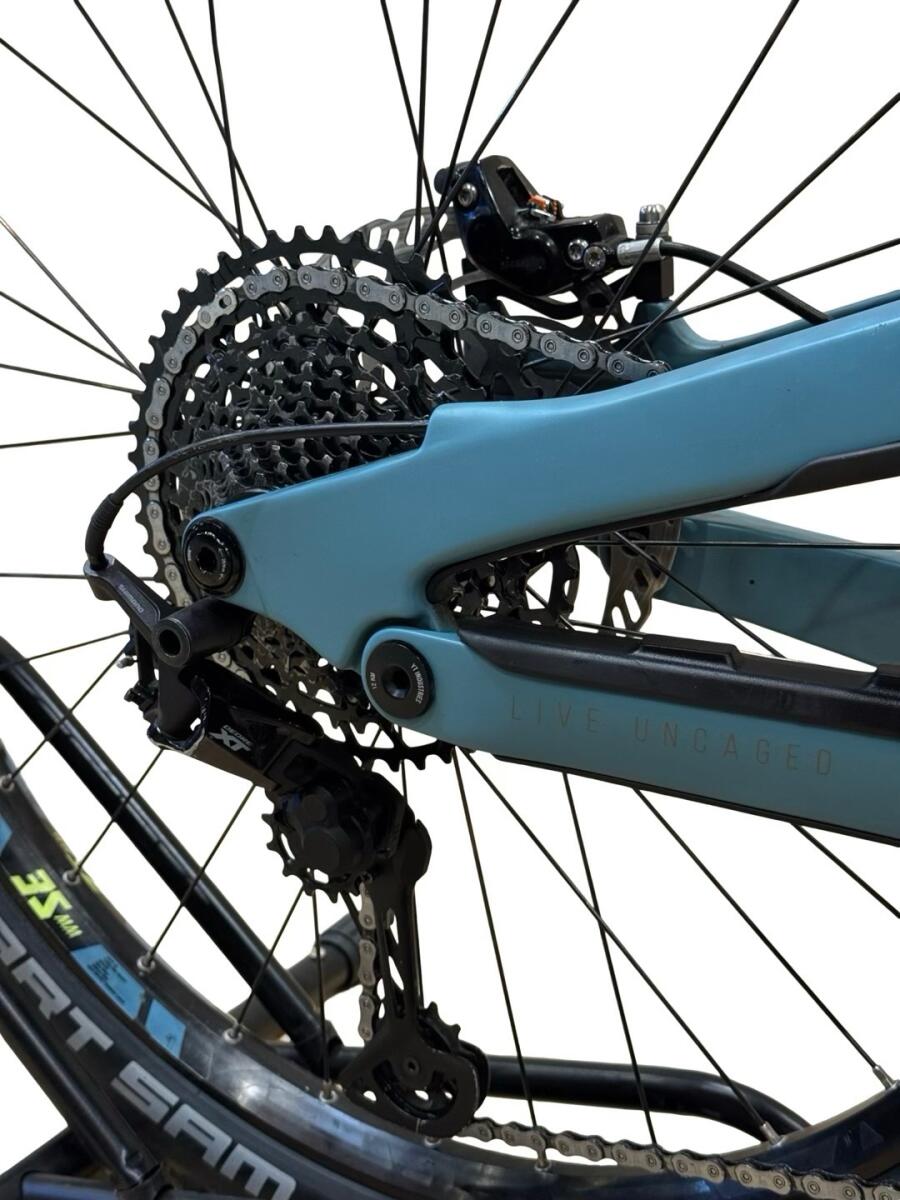 YT Industries Decoy MX Core 4 Carbon E-Mountainbike Shimano Deore XT 2023 (4)