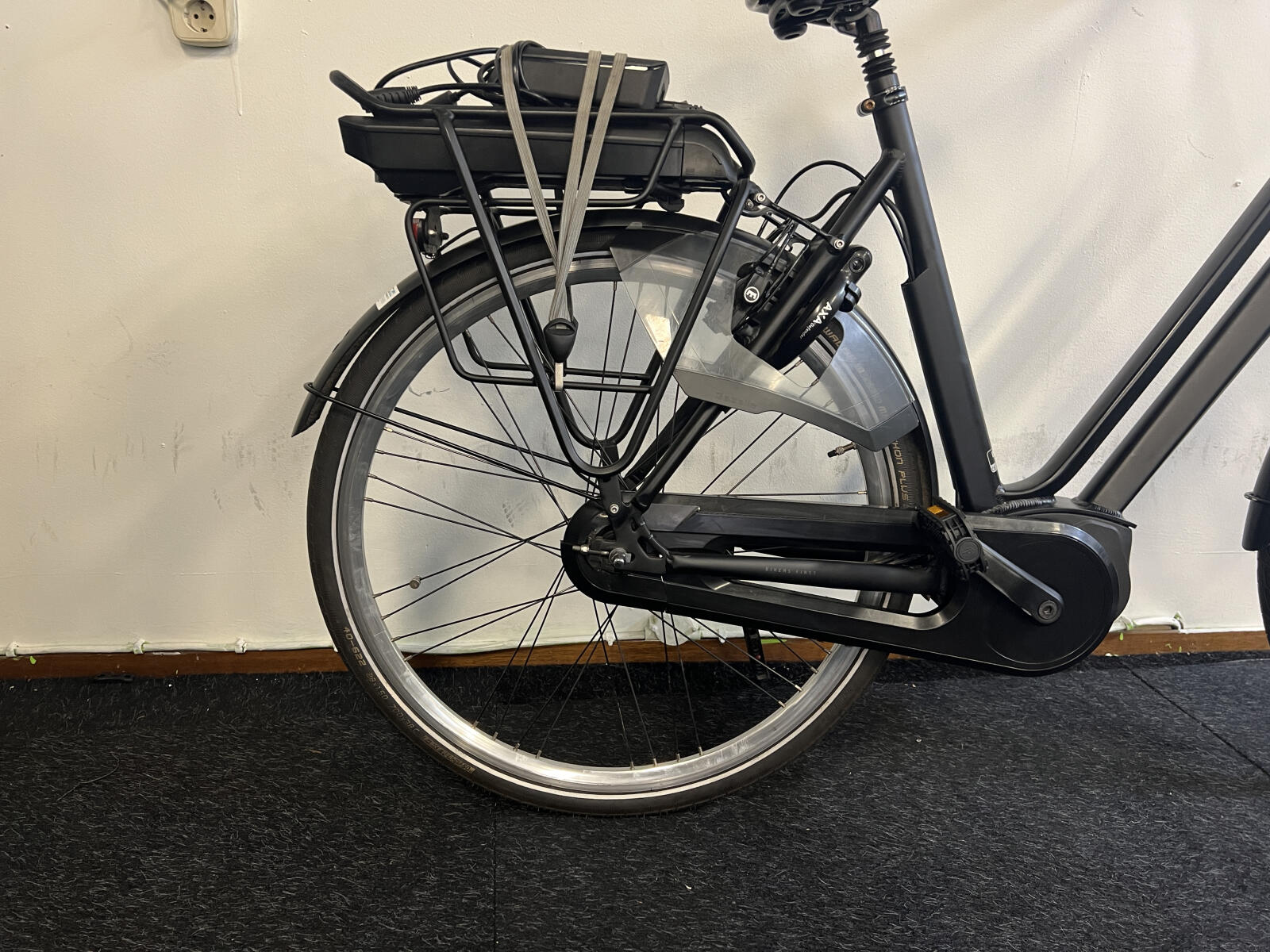 Black Union city e-bike (4)