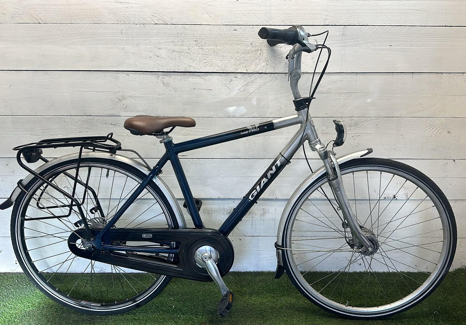 Giant city bike, black