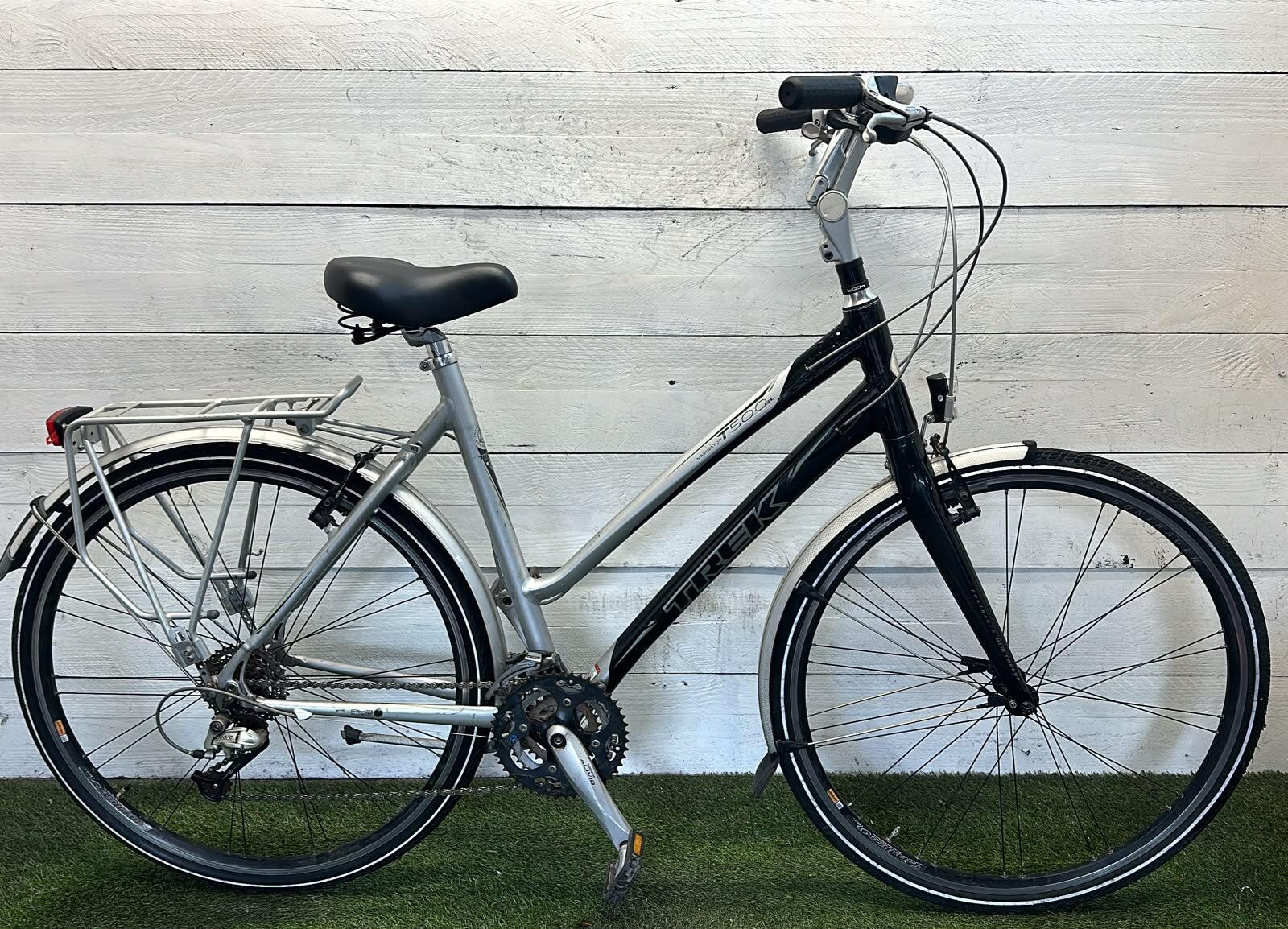 Trek city bike, black