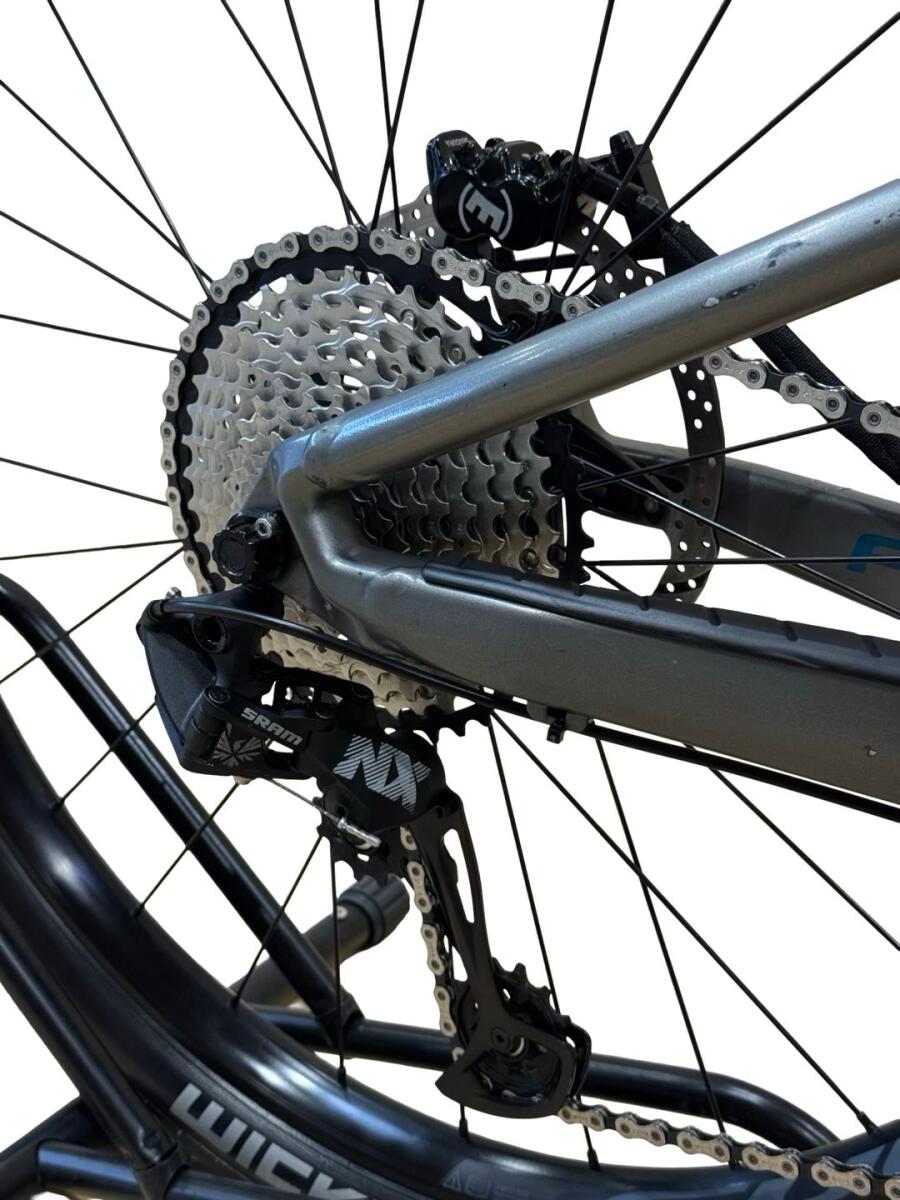 Focus Sam² 6.7 E-Mountainbike Sram NX 2019 (3)