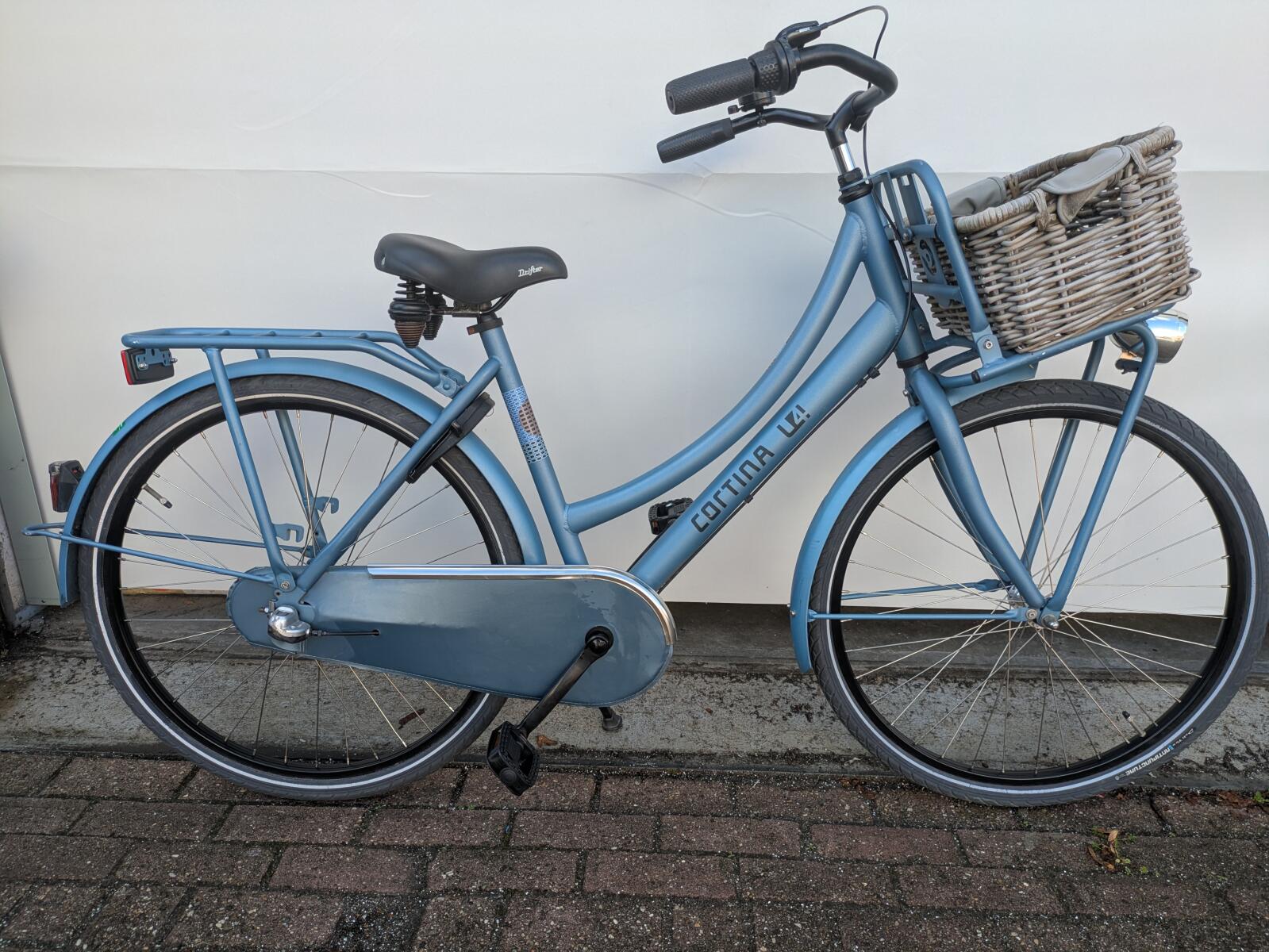 26 inch Cortina U4 Transport met 3 versnellingen.