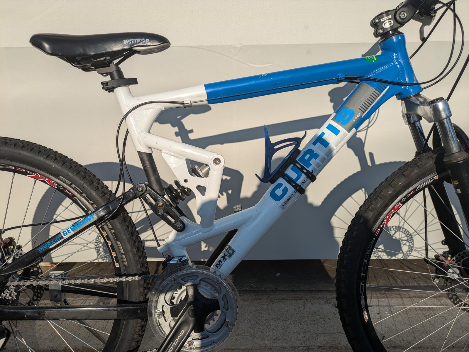 26 inch Curtis HQ met 24 versnellingen en schijfremmen. (3)