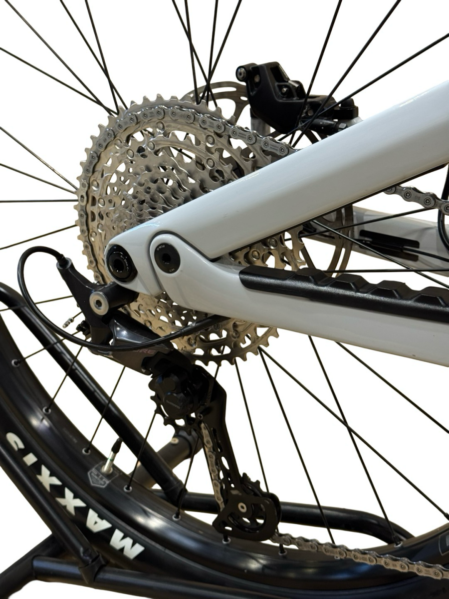 Canyon Spectral:ON CF 7 Carbon E-Mountainbike Shimano Deore 2023 (3)