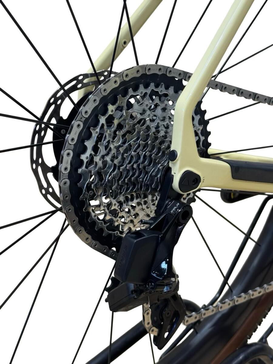 Canyon Grail CF SLX 9 eTap Carbon Gravelbike Sram Red XPLR AXS 2023 (4)