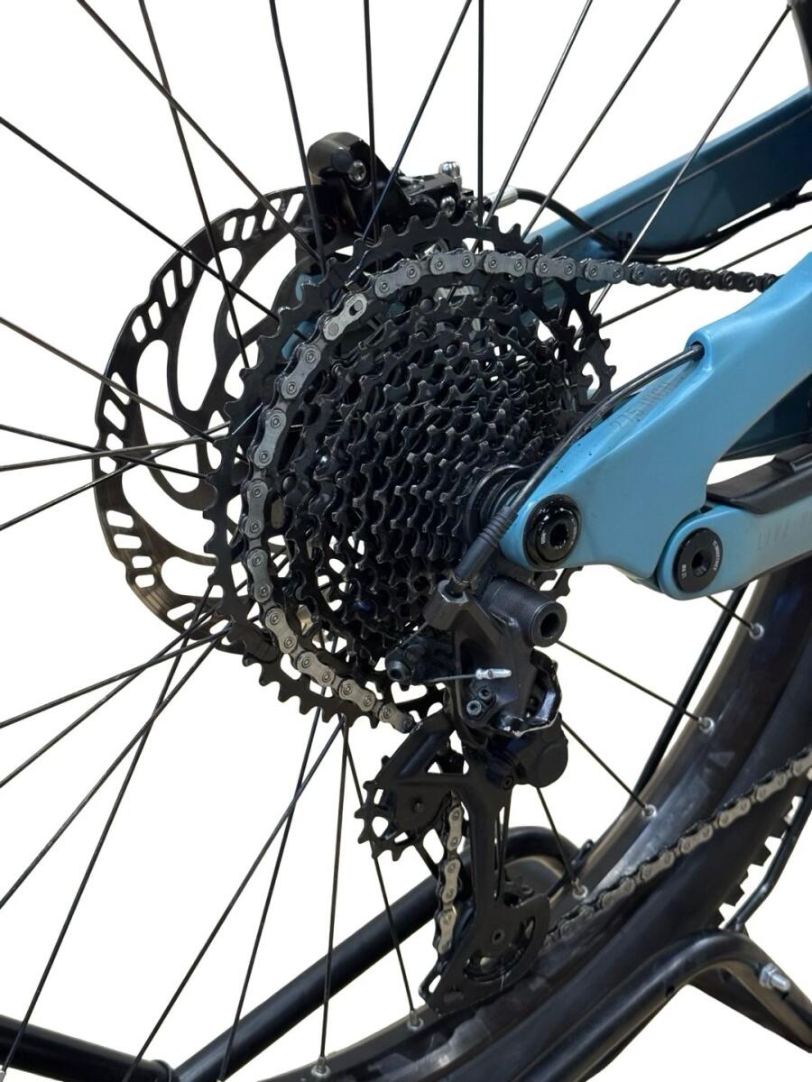 YT Industries Decoy MX Core 4 Carbon E-Mountainbike Shimano Deore XT 2023 (4)