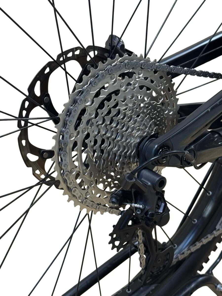 Canyon Torque:ON CF 9 Carbon 29 inch E-Mountainbike Shimano XT 2023 (4)