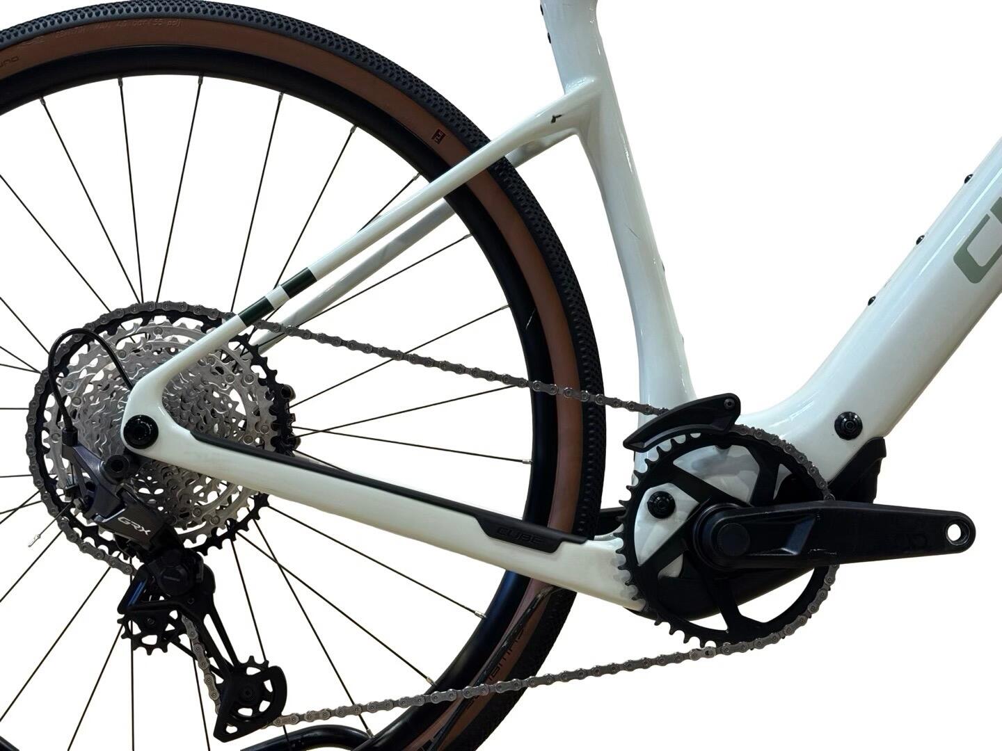Cube Nuroad Hybrid C:62 Race 400X Carbon Elektrische Gravelbike Shimano GRX 2025 (5)