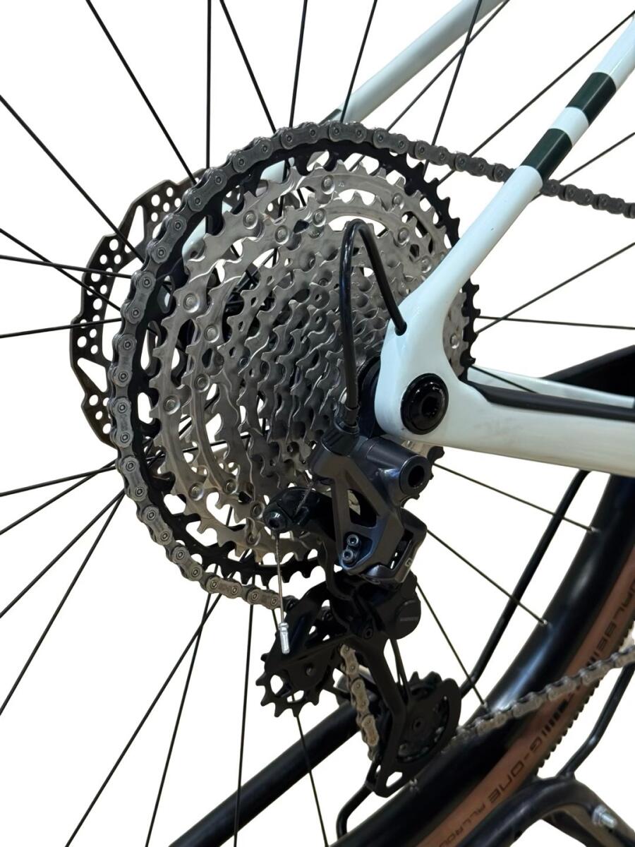 Cube Nuroad Hybrid C:62 Race 400X Carbon Elektrische Gravelbike Shimano GRX 2025 (3)