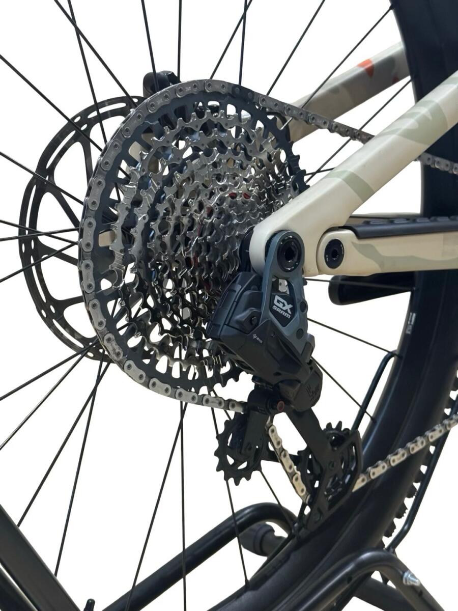 Canyon Neuron:ON CF 9 Carbon 29 inch E-Mountainbike Sram GX AXS 2023 (3)
