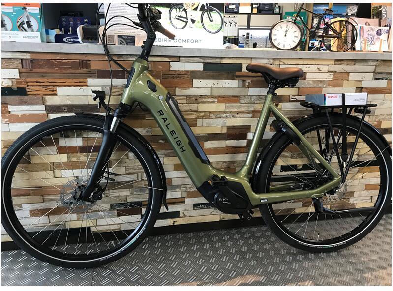Raleigh E7, licht olive