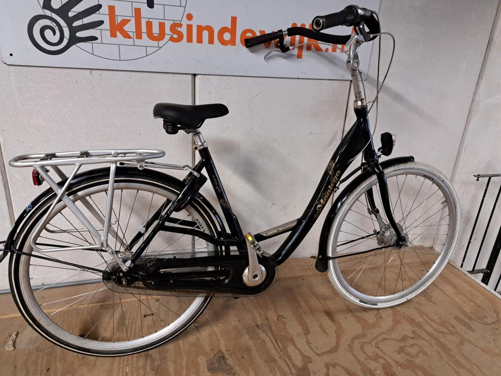 Black Montego - great city bike!