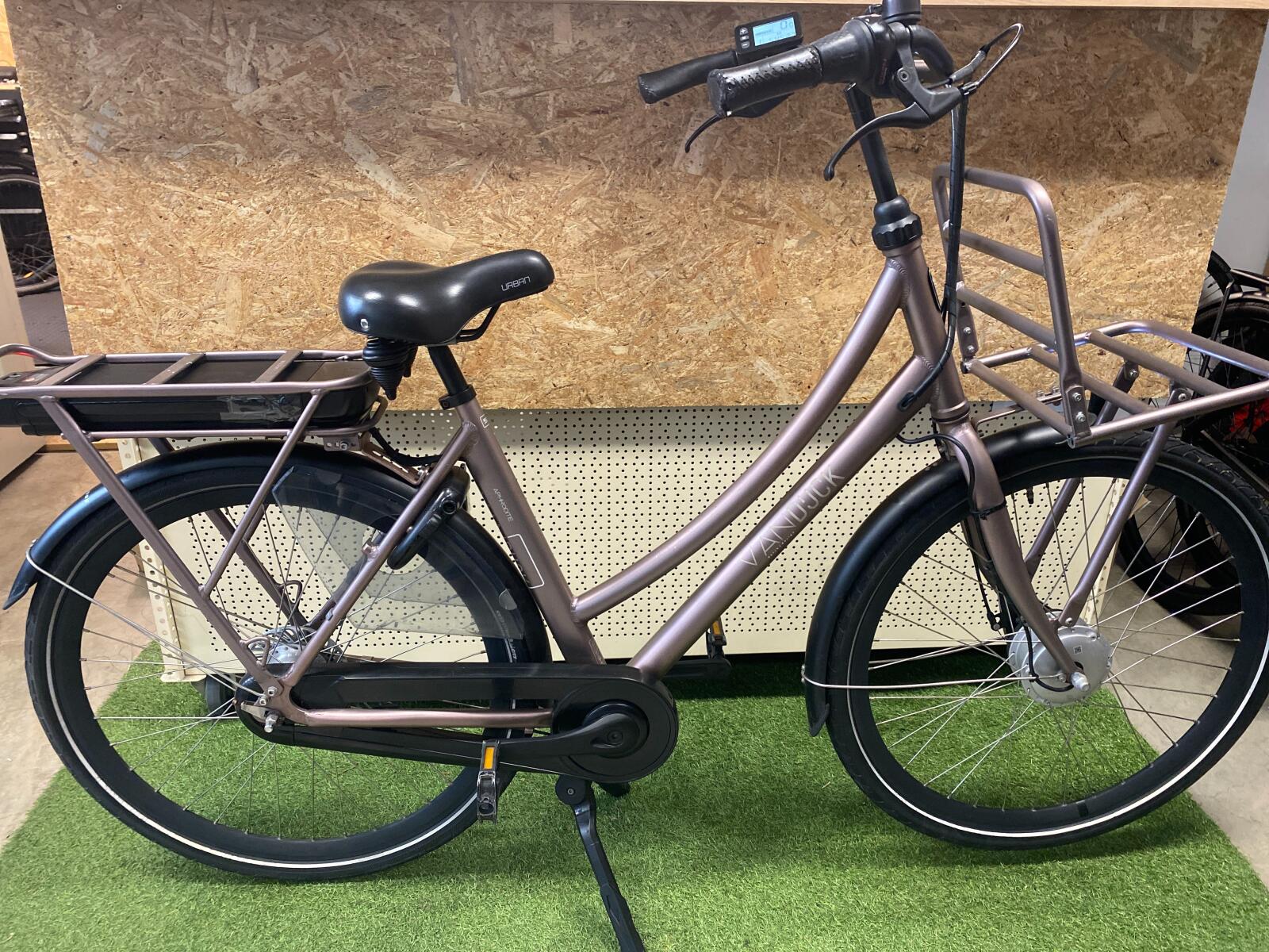 VAN DIJCK APHRODITE 2022 ELEKTRISCHE DAMESFIETS 53 CM 7V 400WH ACCU
