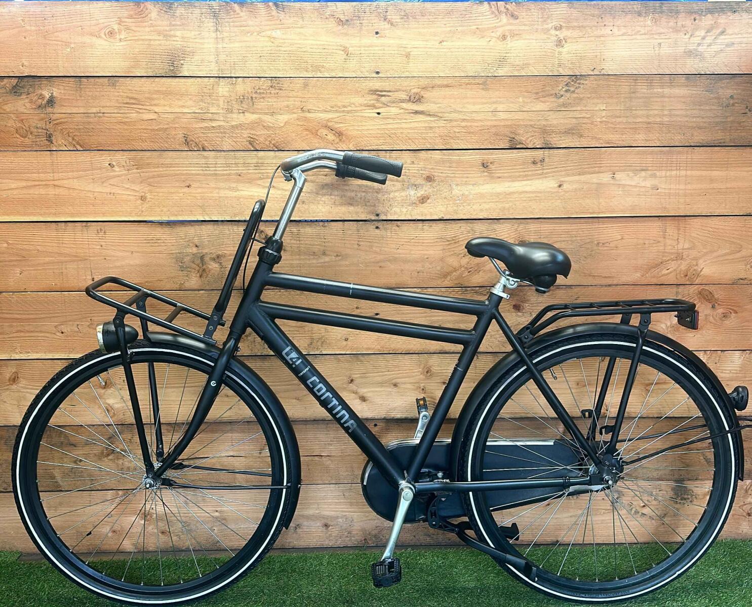 Cortina U4 3v 28inch 57cm - FREE DELIVERY