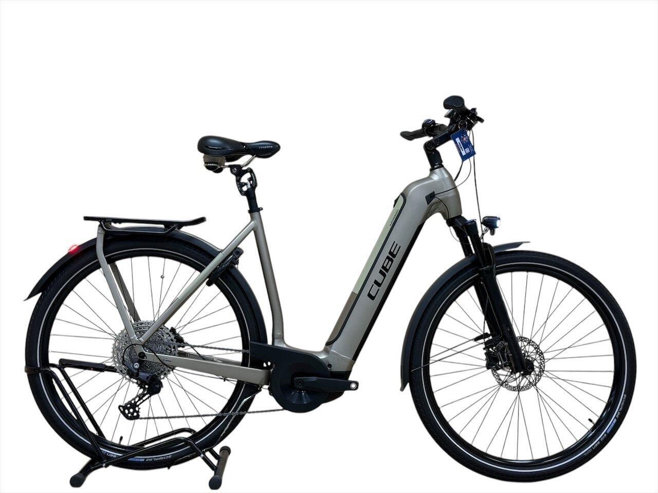 Cube Kathmandu Hybrid Pro 625 E-Bike Shimano Deore 2023